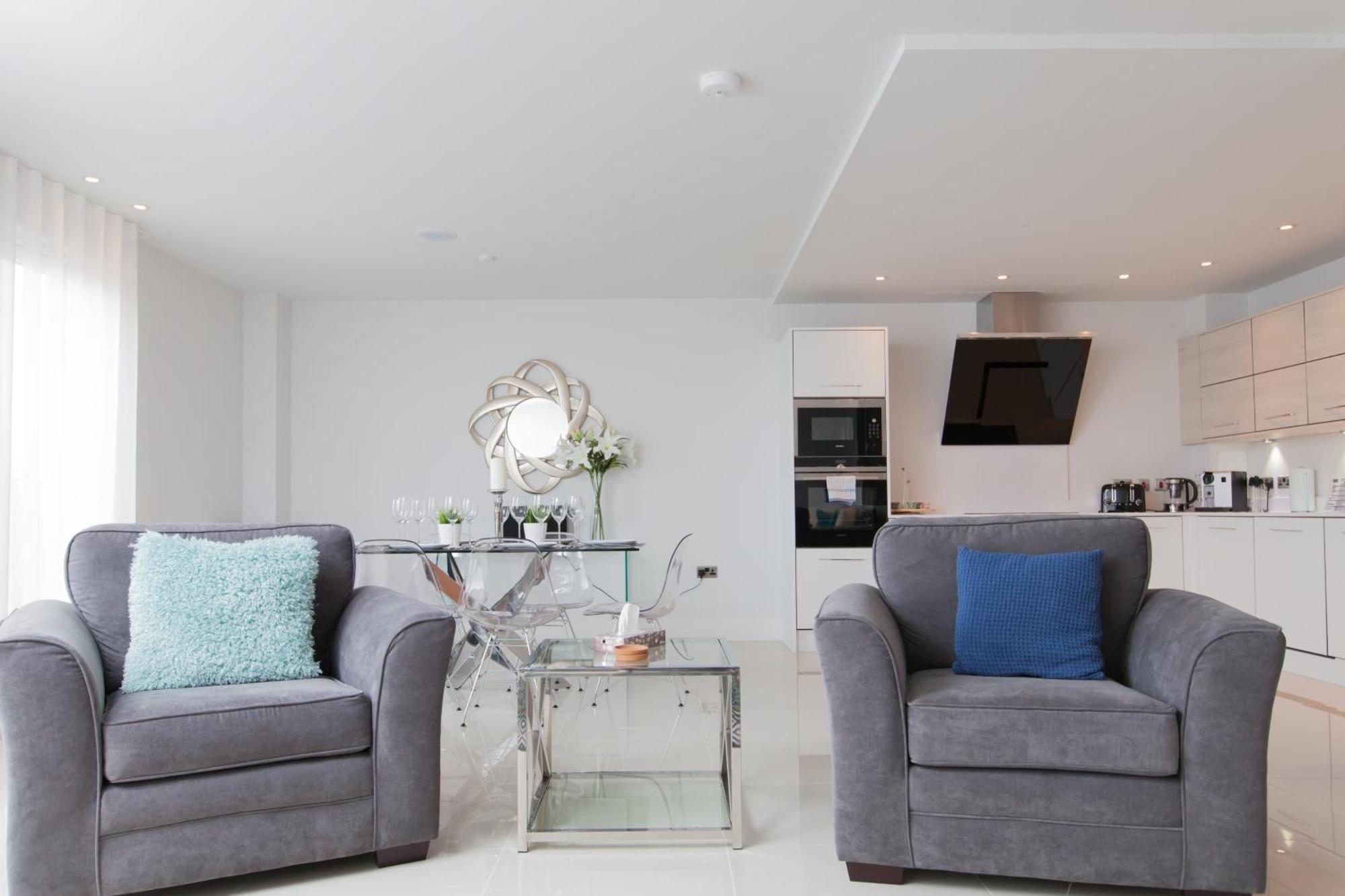 Appartement Luxurious - Sleeps 6 *